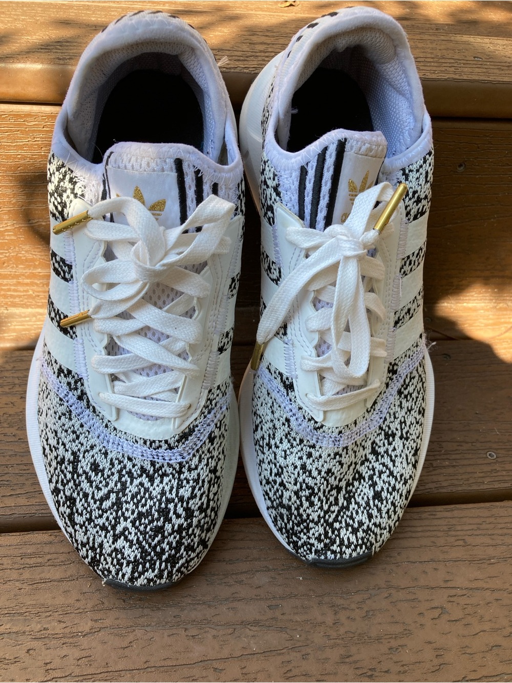 Adidas size 9 Swift Run X white and black speckled slip on sneakers - Picture 5 of 11